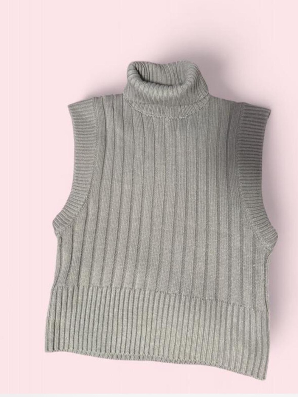 Forever 21 Sleeveless Ribbed Turtleneck Sweater Vest - Gray